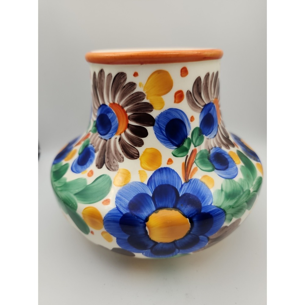 Han d Painted Vase Made In Czechoslovakia Folk art Pottery Vintage